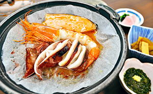 写真:ご夕食一例
