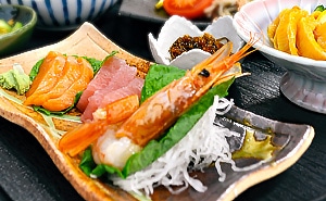 写真:ご夕食一例